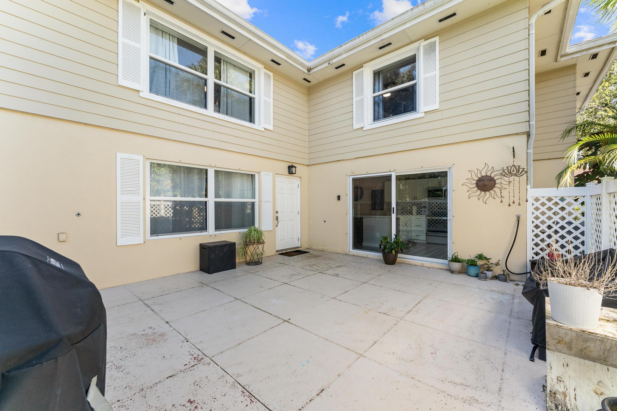 WELLESLEY AT BOYNTON BEAC - Residential