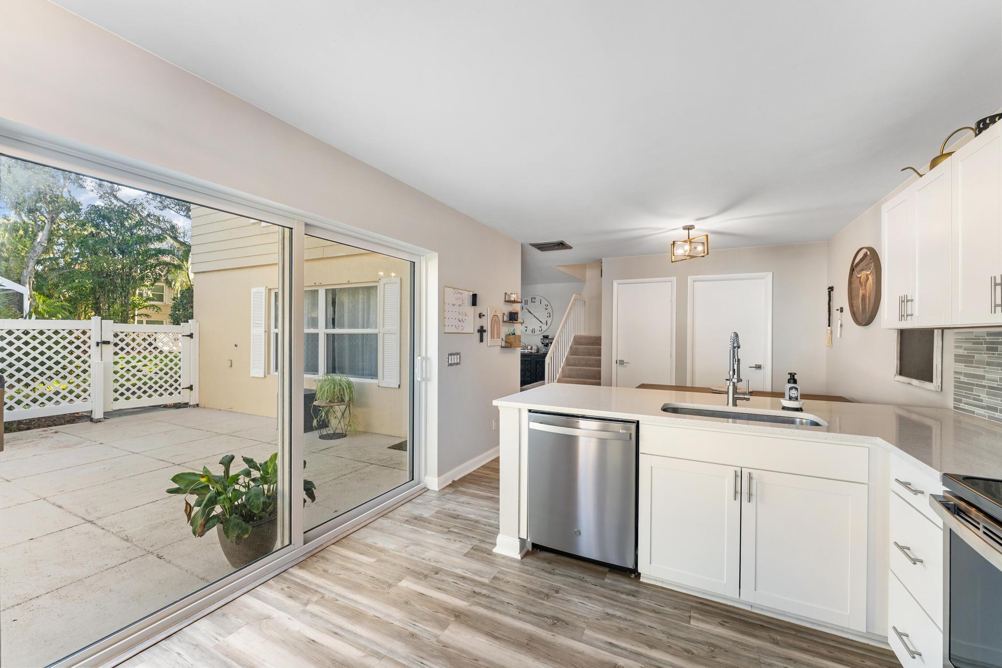 WELLESLEY AT BOYNTON BEAC - Residential