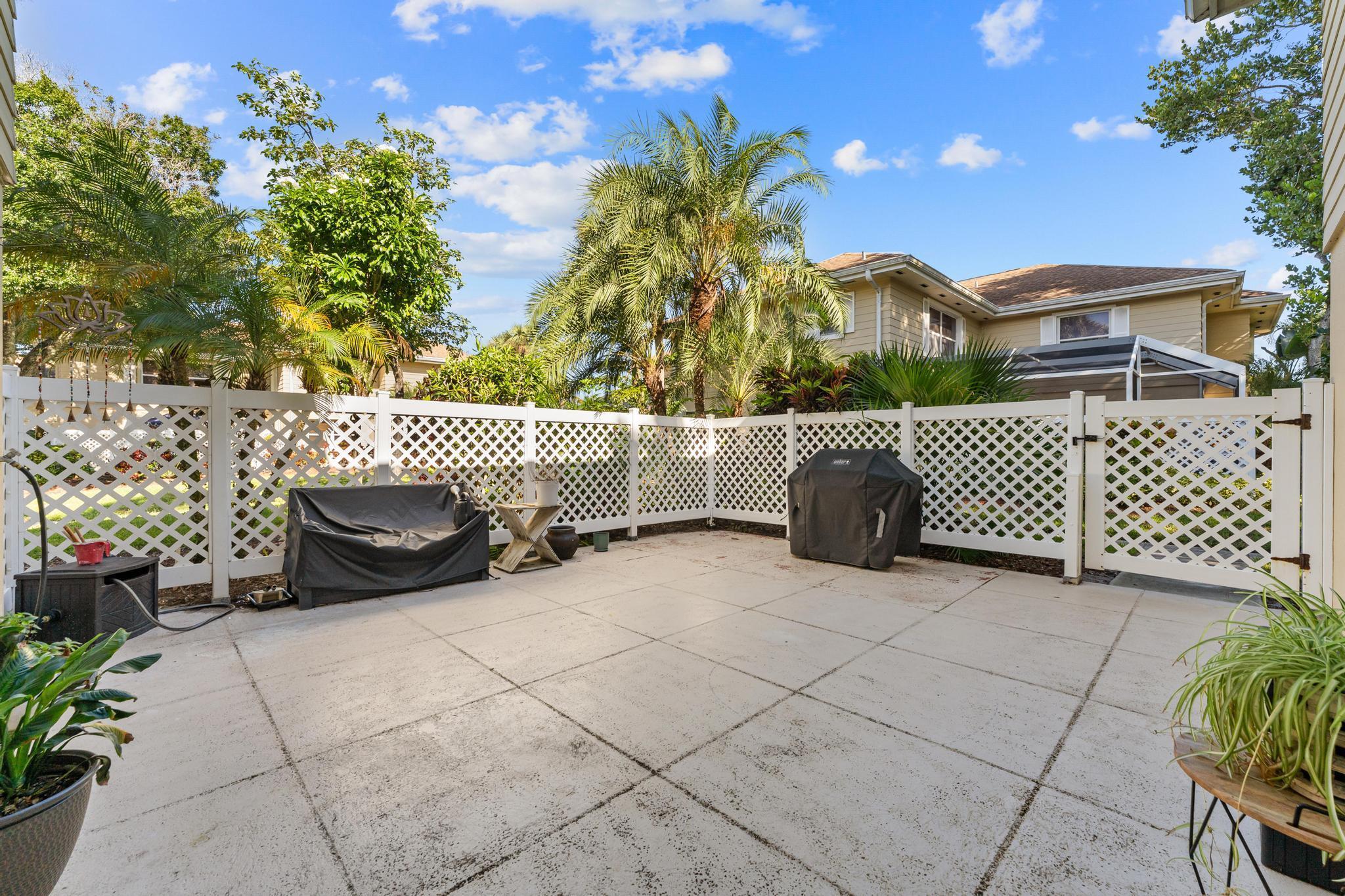 WELLESLEY AT BOYNTON BEAC - Residential