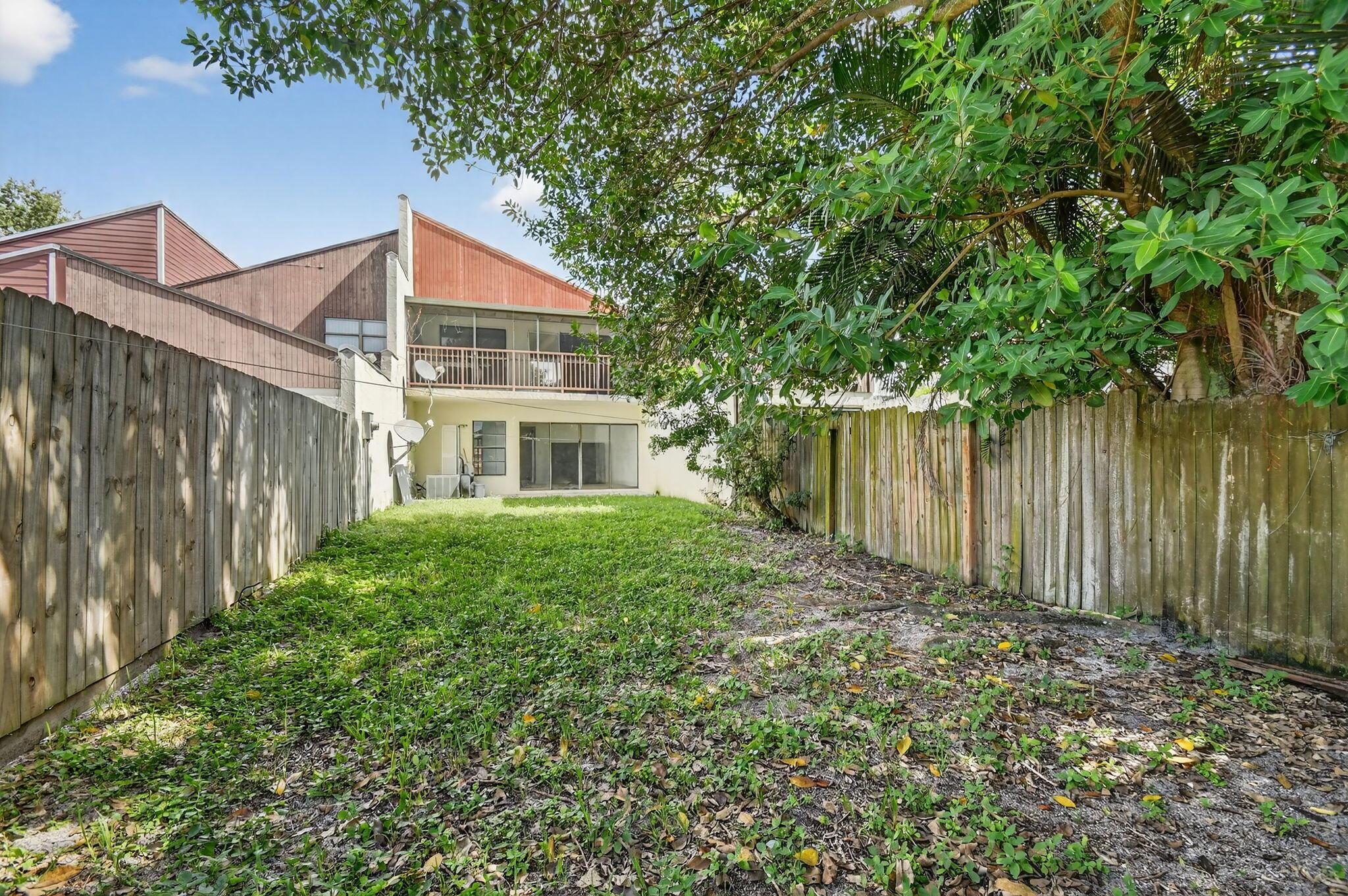 SOUTH SHORE 4 OF WELLINGT - Residential Lease