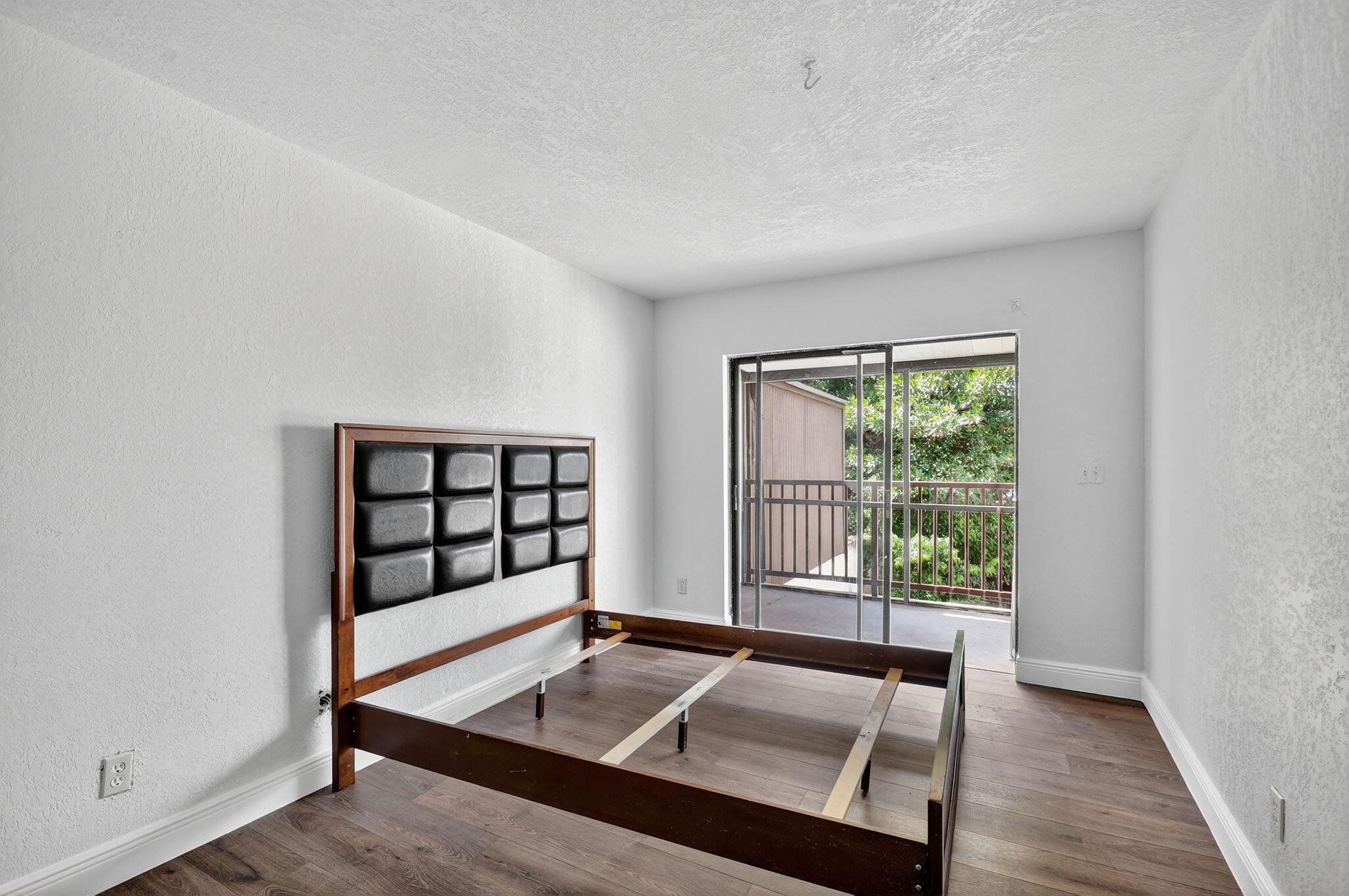 SOUTH SHORE 4 OF WELLINGT - Residential Lease