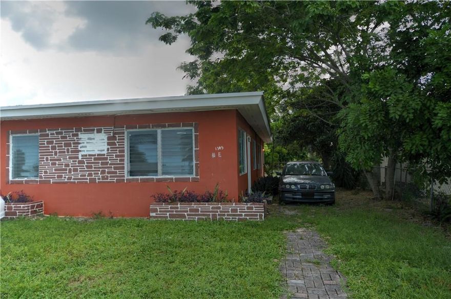 Great Duplex in the Heart of South Middle River.  New flat roof as of 2010, laundry room with washer/dryer hook-ups, central A/C, walk-in closet in each unit. Large fenced corner lot.