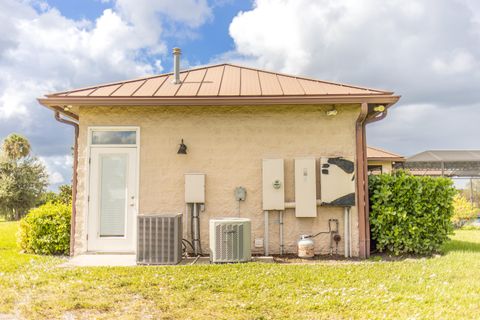 A home in Okeechobee