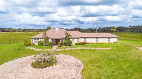 A home in Okeechobee