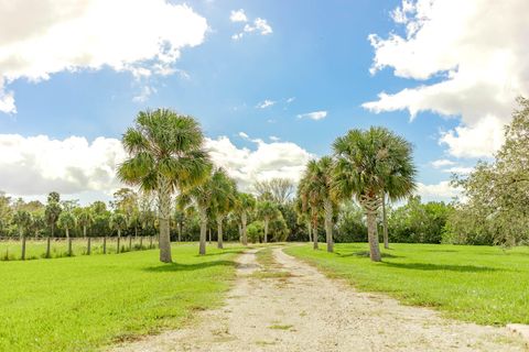 A home in Okeechobee