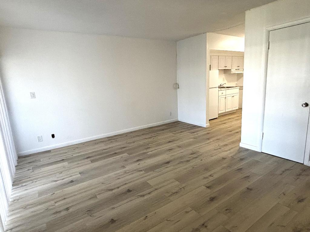 KINGSTON TOWERS - Residential Lease