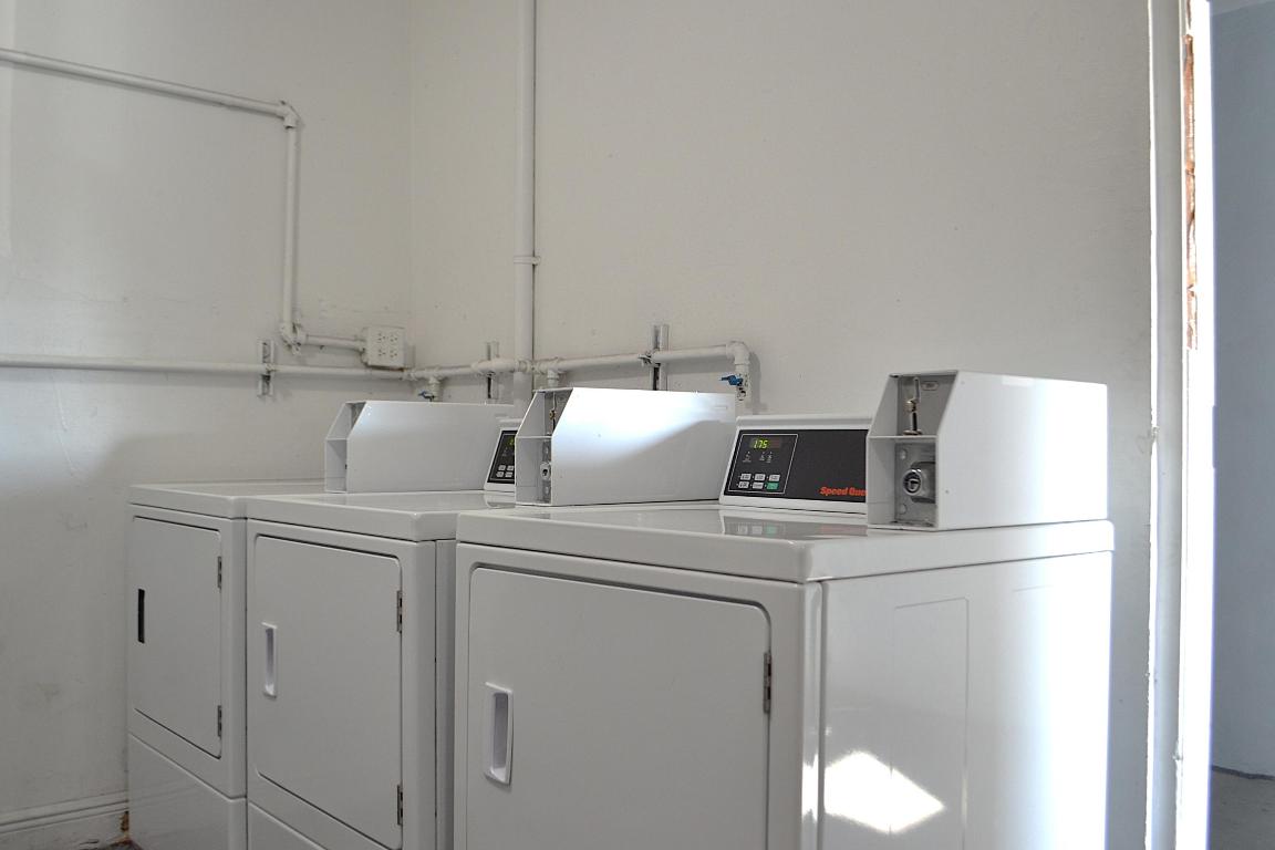 KINGSTON TOWERS - Residential Lease