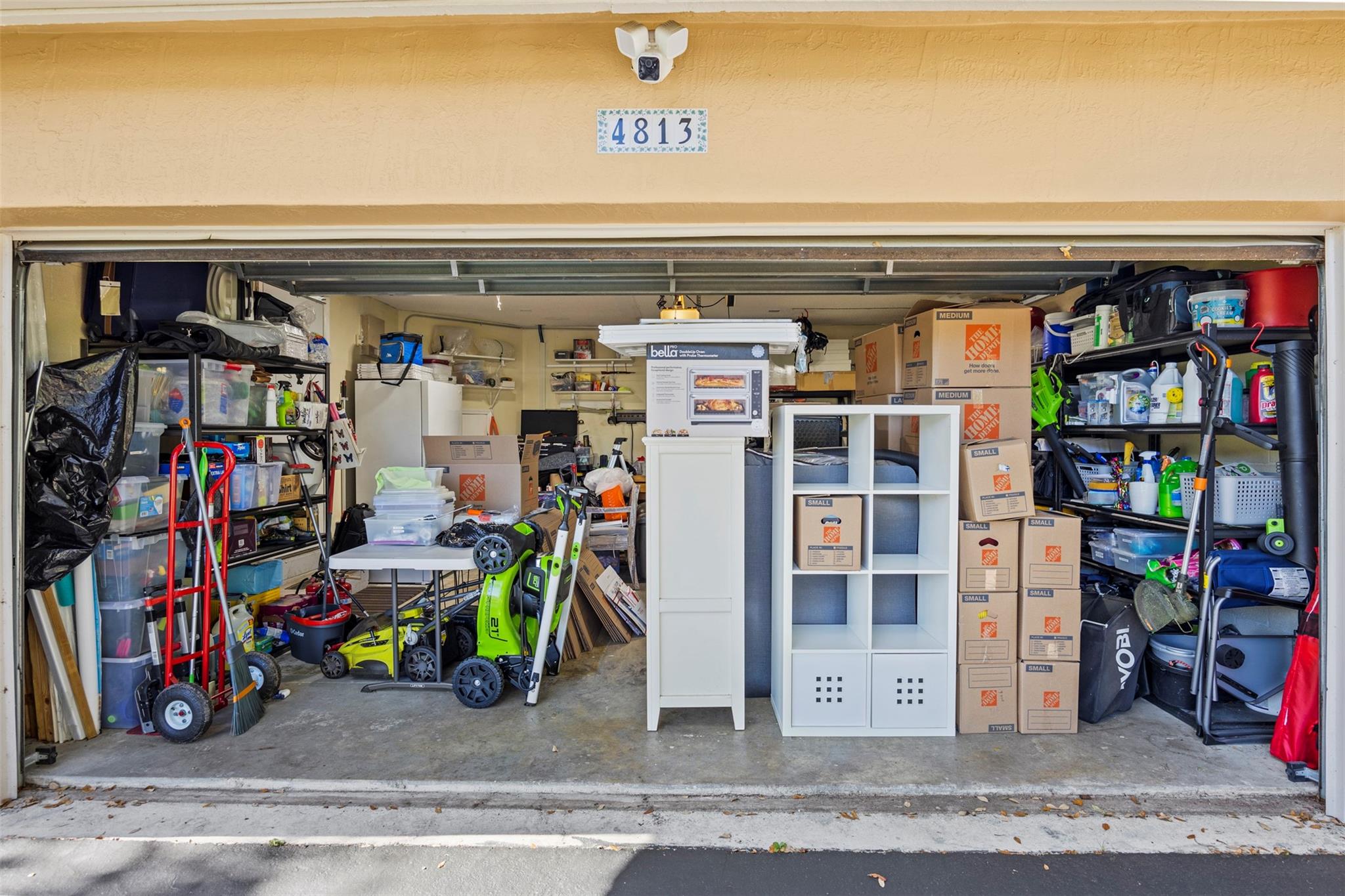 Lyons West 137-40 B - Residential