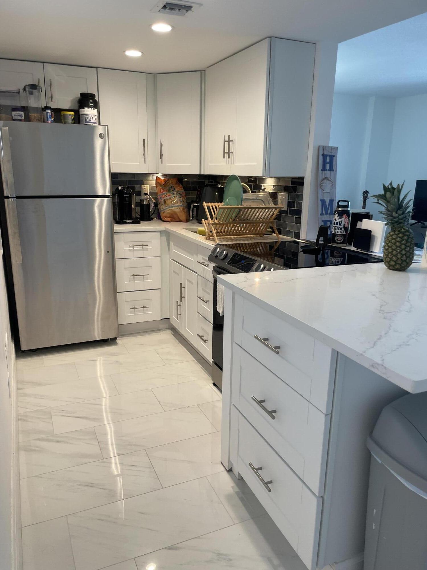 CROMWELL WEST CONDO - Residential Lease