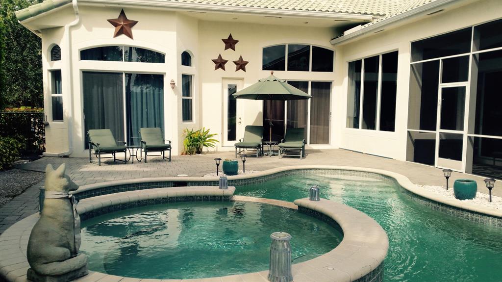Also for year round for $5,900. Call Gina directly for showings: 310-8662000
