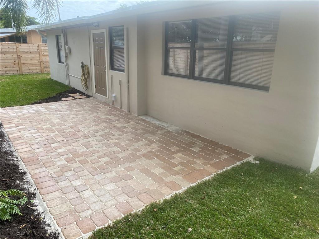 CRESTHAVEN - Residential