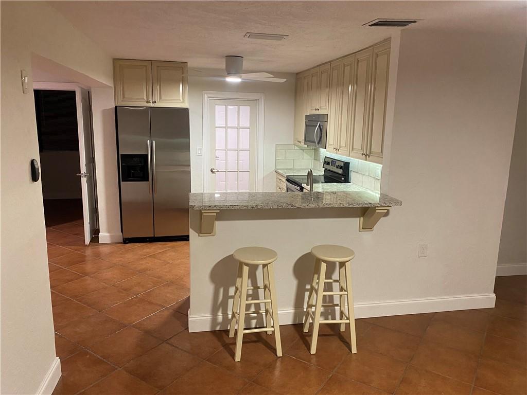 CRESTHAVEN - Residential