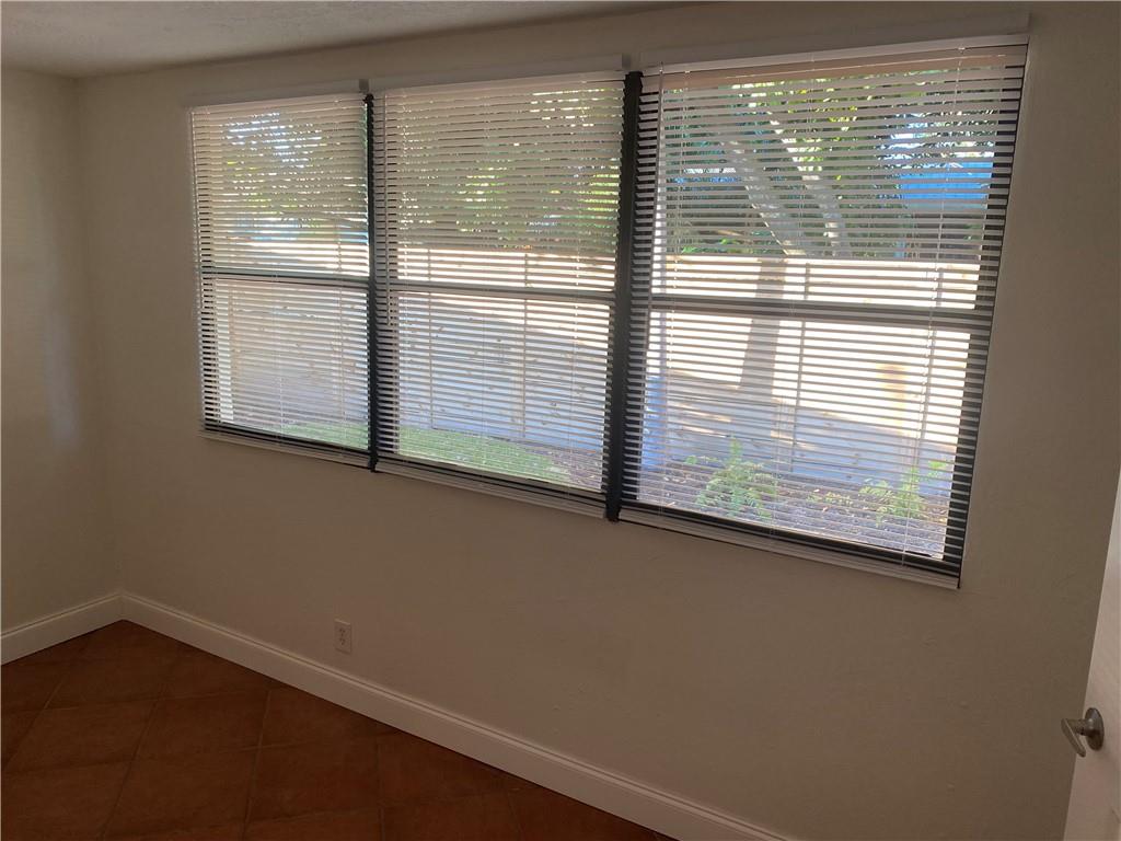 CRESTHAVEN - Residential