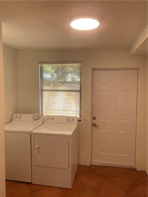 CRESTHAVEN - Residential