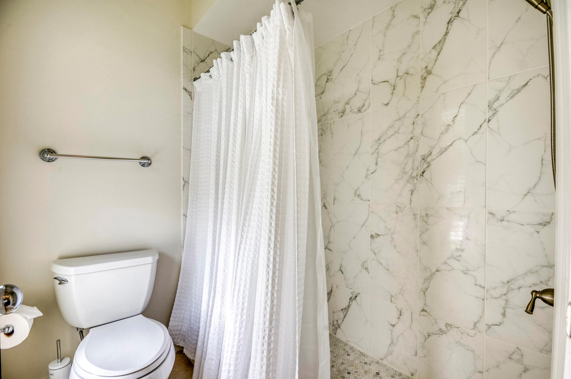 Heritage Oaks - Residential Lease