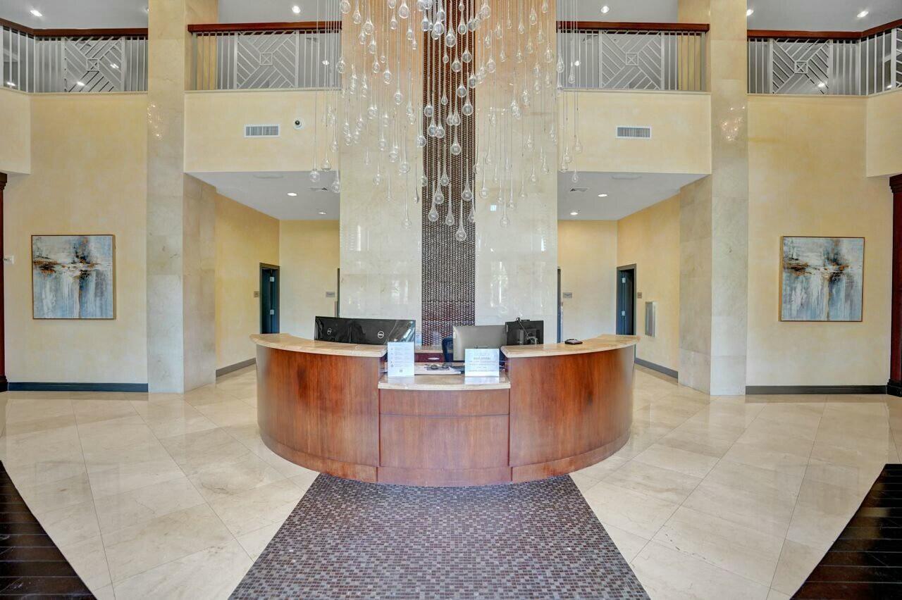 View photos, virtual tours, details... 350 N Federal Highway 415