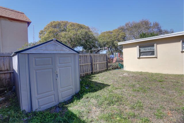 CITY SQUARE - Residential