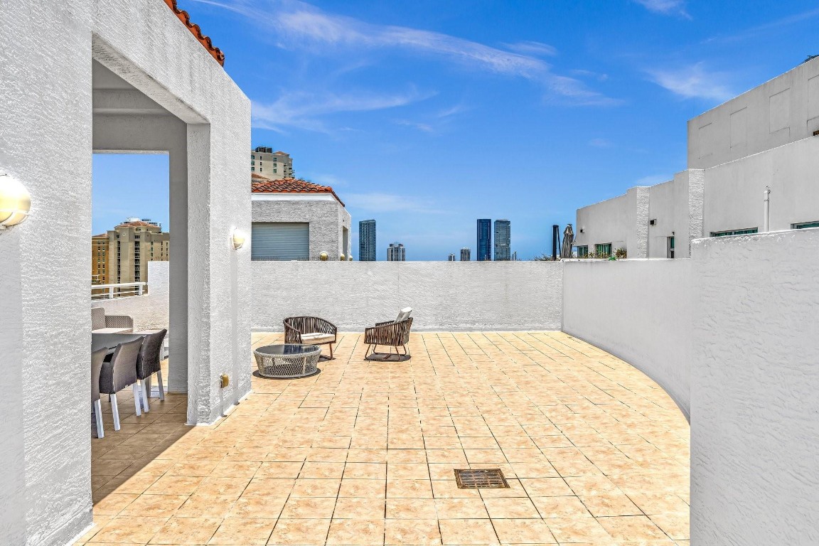 THE ATRIUM AT AVENTURA CO - Residential