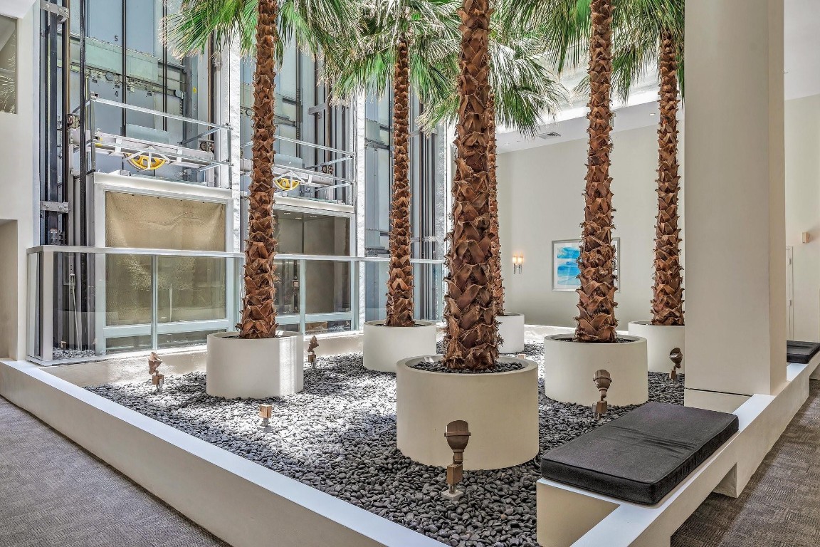 THE ATRIUM AT AVENTURA CO - Residential