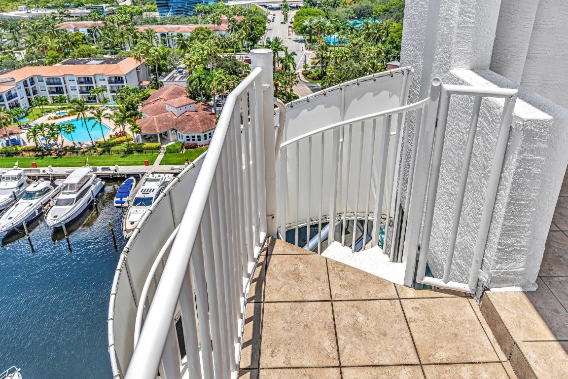 THE ATRIUM AT AVENTURA CO - Residential