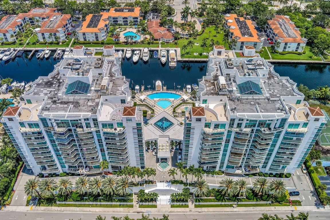 THE ATRIUM AT AVENTURA CO - Residential