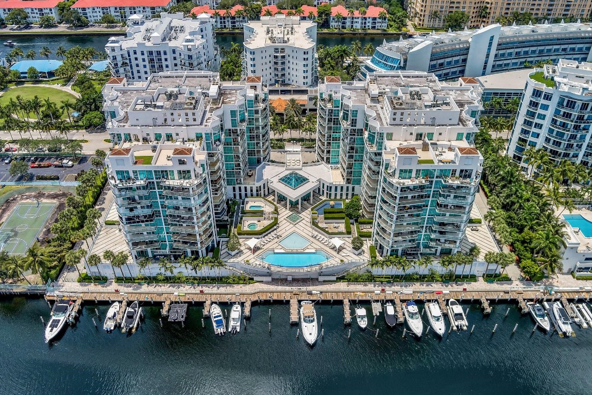 THE ATRIUM AT AVENTURA CO - Residential