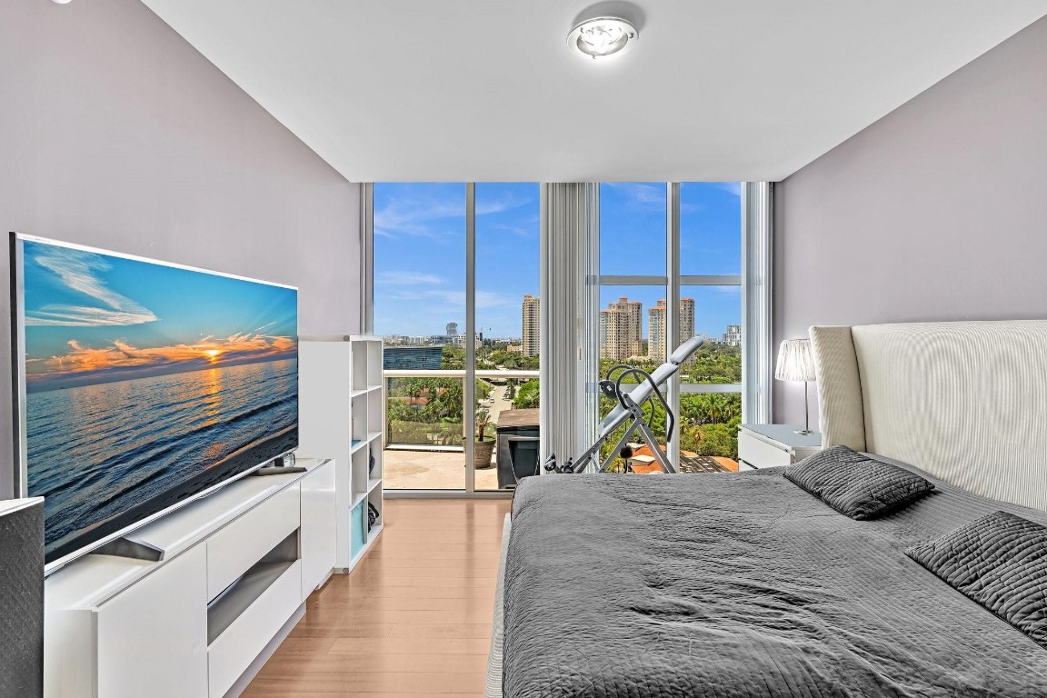 THE ATRIUM AT AVENTURA CO - Residential