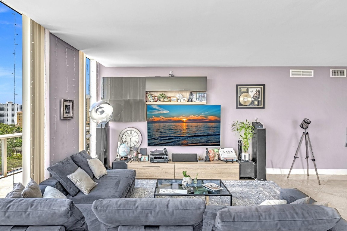 THE ATRIUM AT AVENTURA CO - Residential