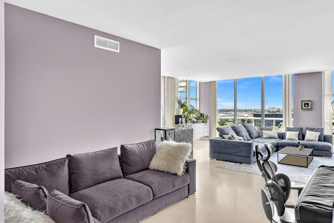 THE ATRIUM AT AVENTURA CO - Residential