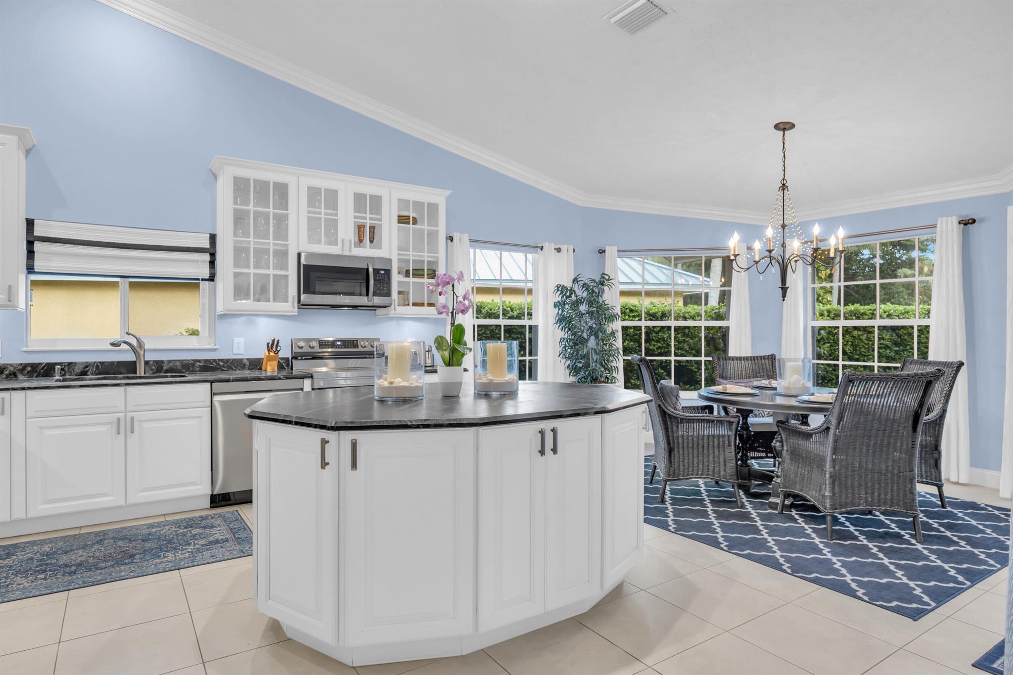 GOVERNORS LANDING - Residential