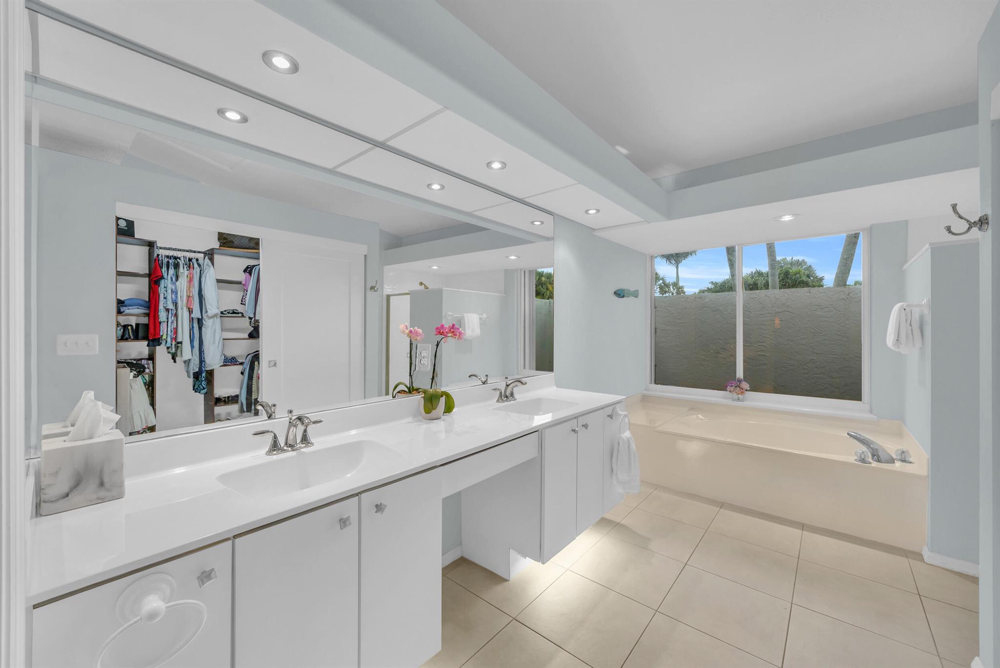 GOVERNORS LANDING - Residential