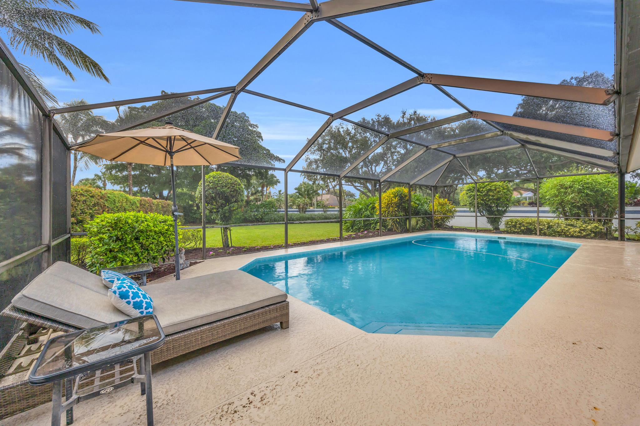 GOVERNORS LANDING - Residential