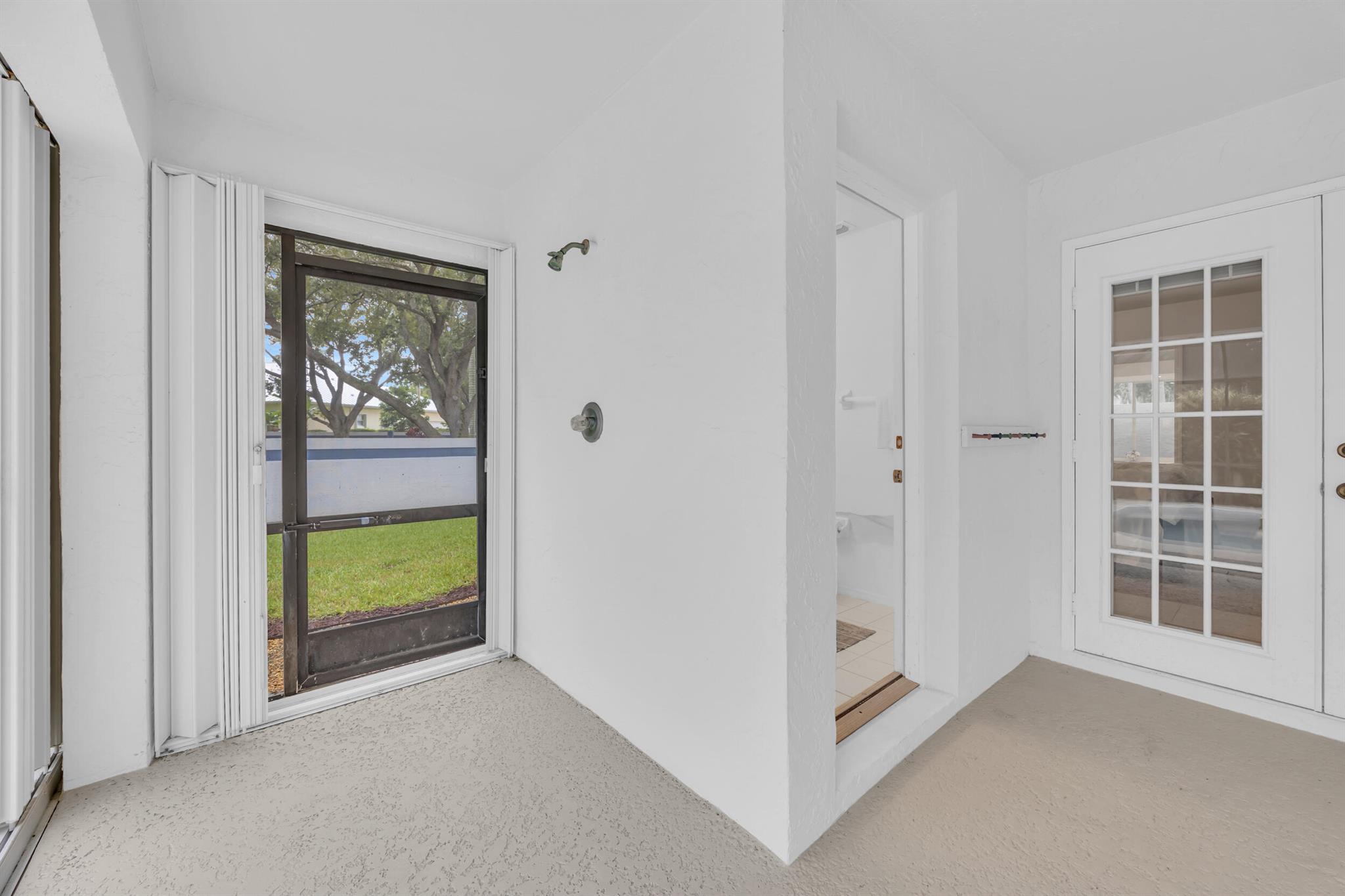 GOVERNORS LANDING - Residential
