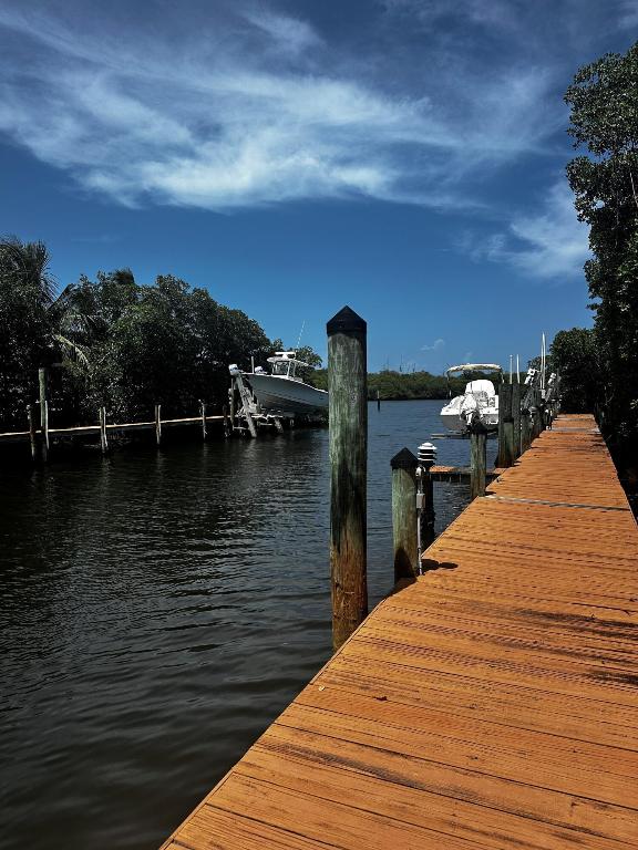 8216 SE Governors Way