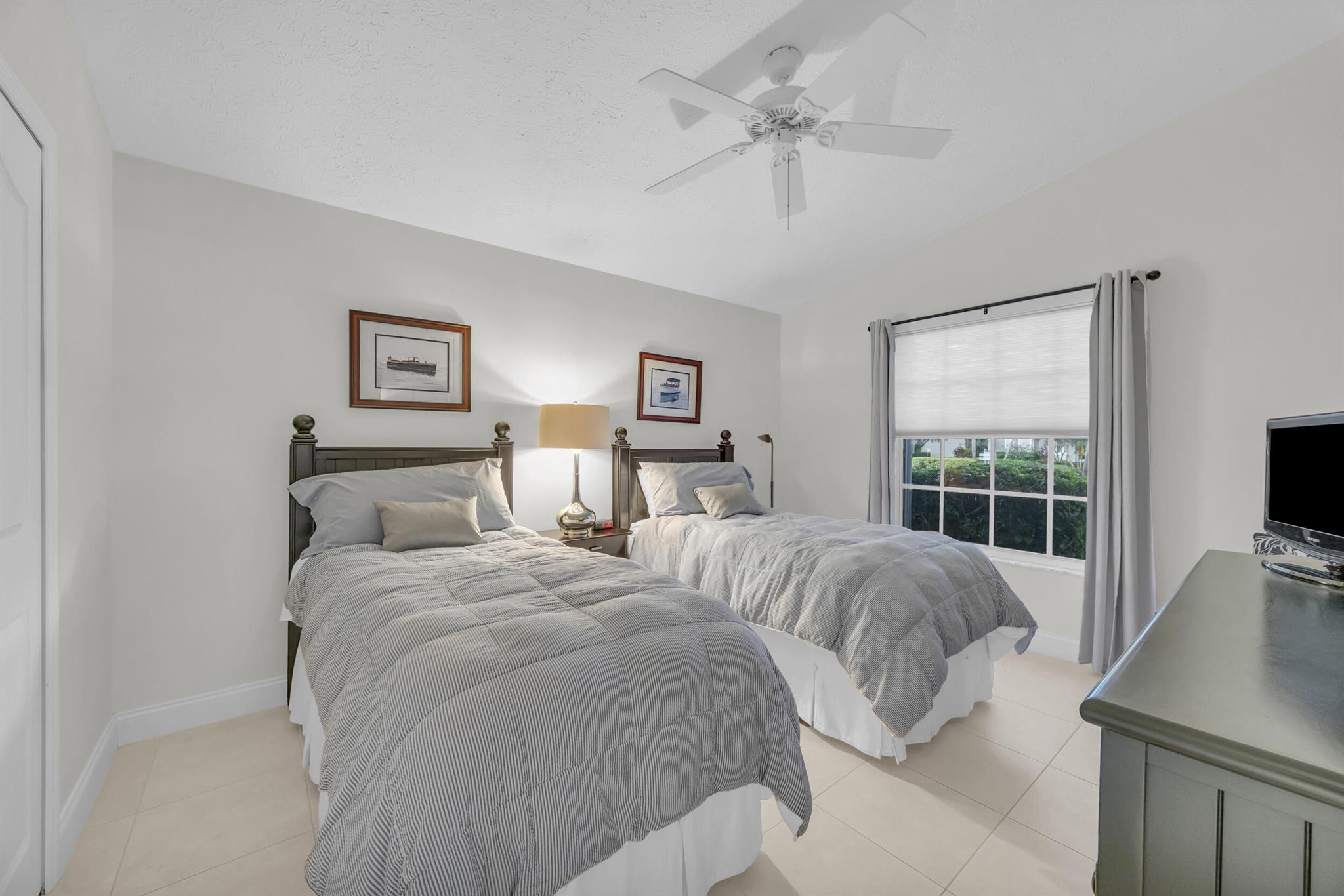 GOVERNORS LANDING - Residential
