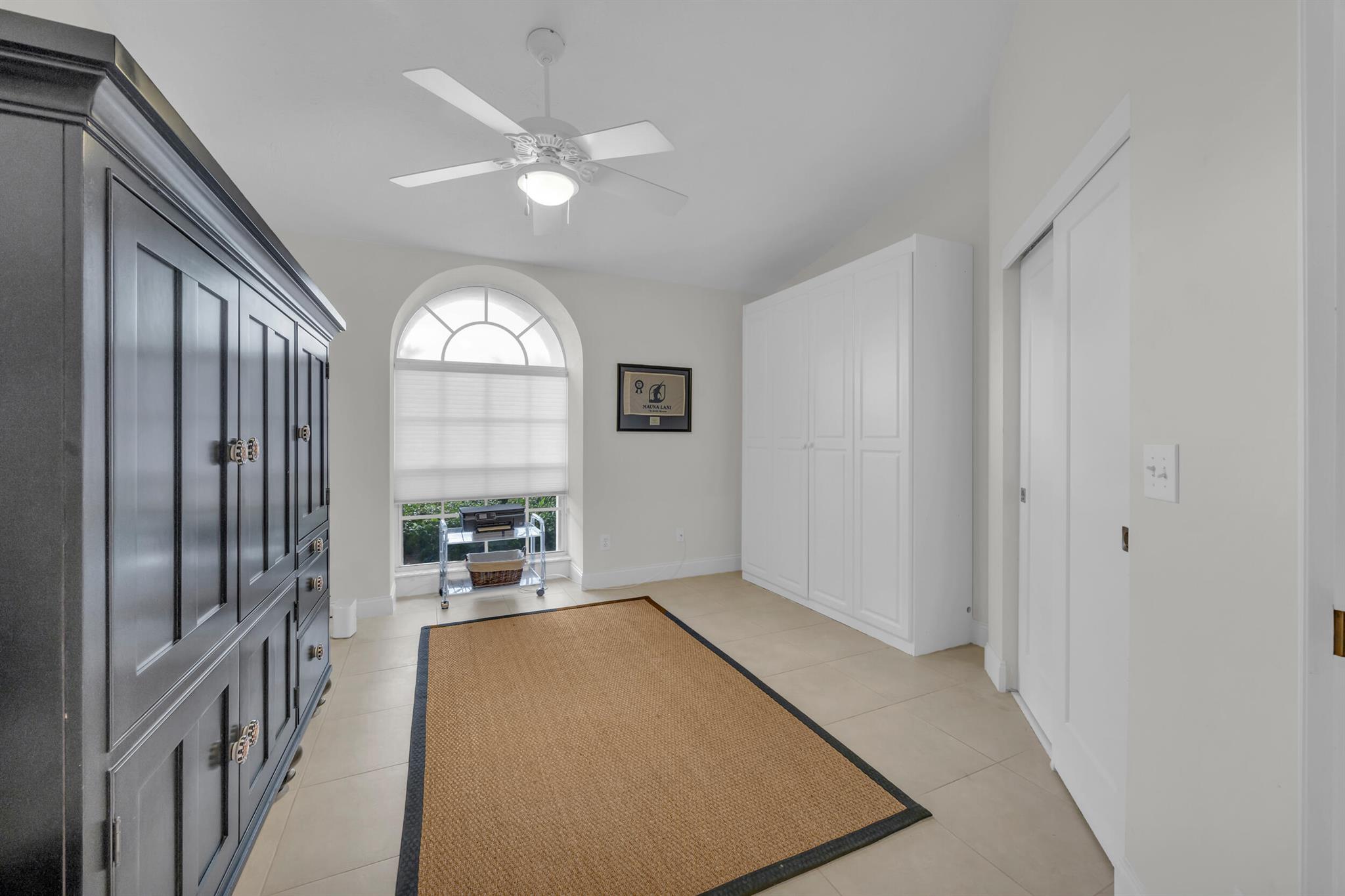 GOVERNORS LANDING - Residential