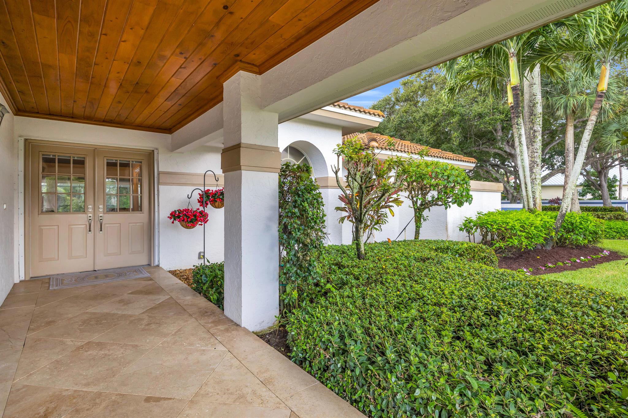 GOVERNORS LANDING - Residential