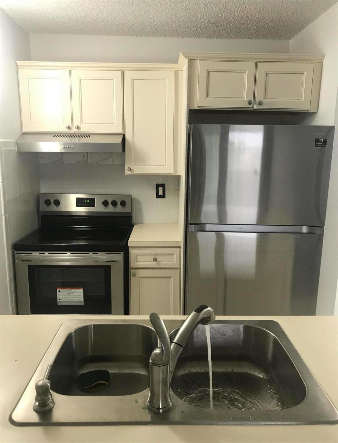 TOWER CLUB II - Residential Lease