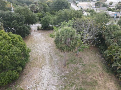 2619 Hiawatha Avenue West Palm Beach FL 33409