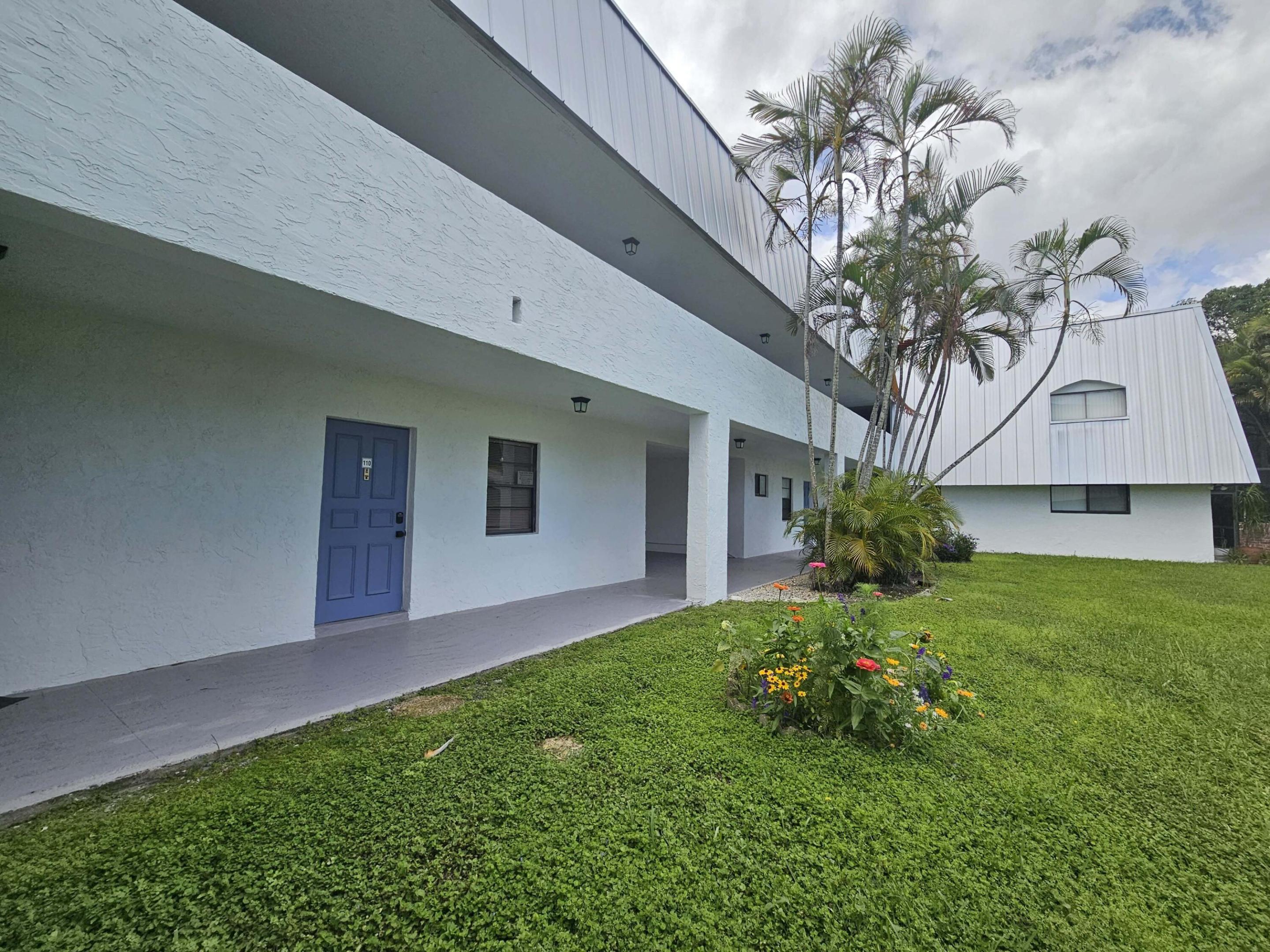 CENTRE HILL COURTS CONDO - Residential