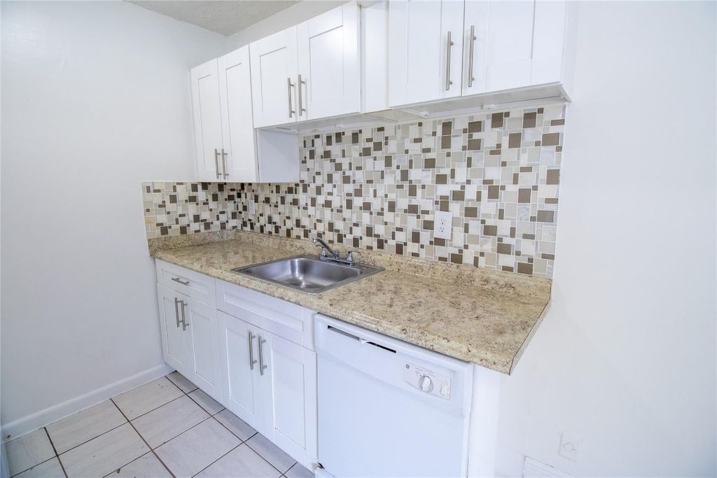 Photo of 1727 Liberty Street #7, Hollywood, FL 33020 (MLS # F10470319)