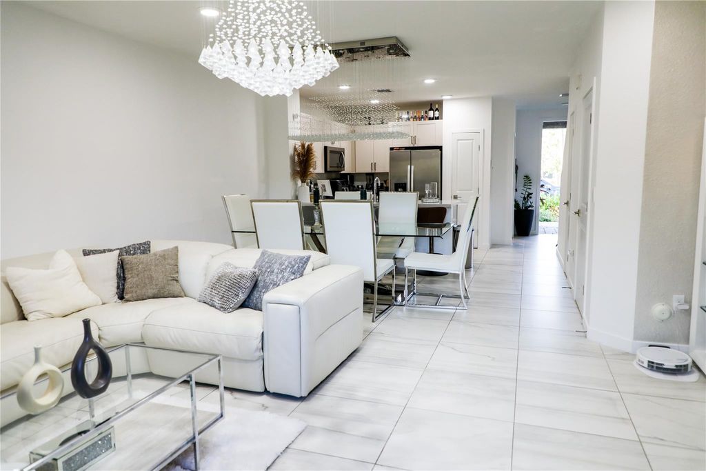 Photo of 148 SE 5th Court, Deerfield Beach, FL 33441 (MLS # F10556754)