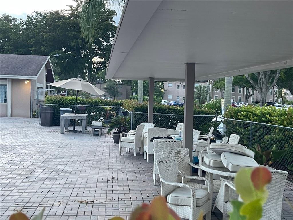 4 Of Palm Spgs 1 Condo - Residential Lease