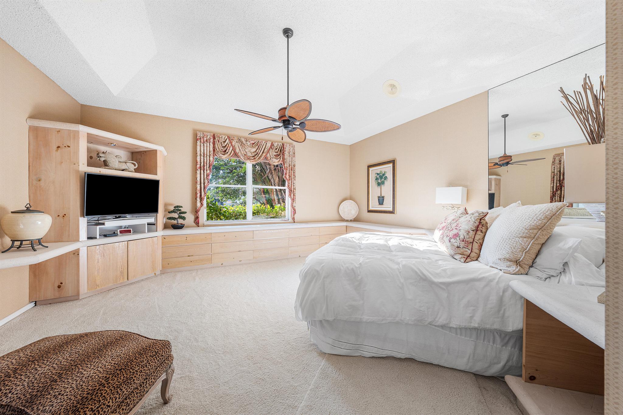 KNIGHTSBRIDGE / POLO CLUB - Residential