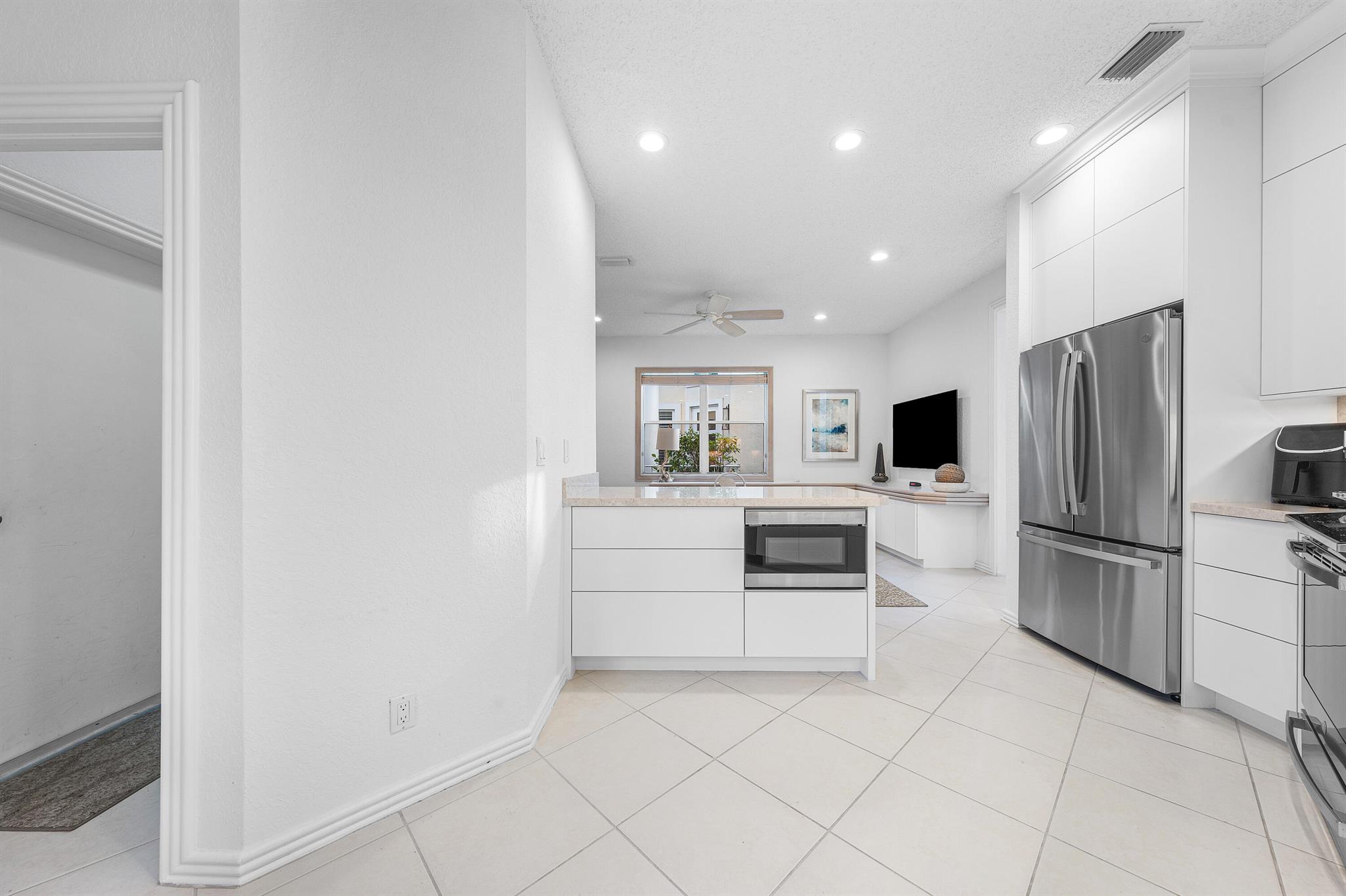 KNIGHTSBRIDGE / POLO CLUB - Residential