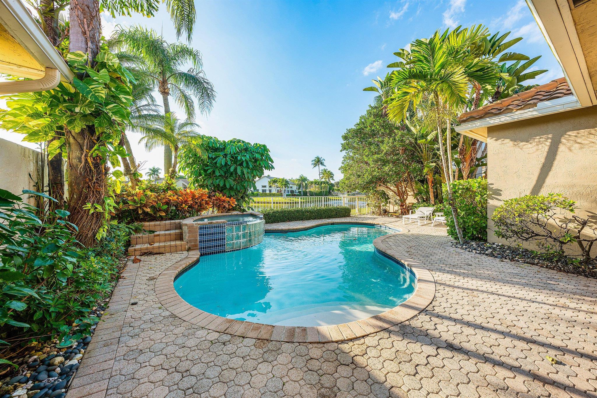 KNIGHTSBRIDGE / POLO CLUB - Residential