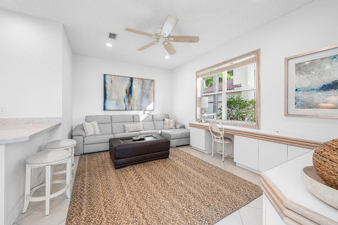 KNIGHTSBRIDGE / POLO CLUB - Residential