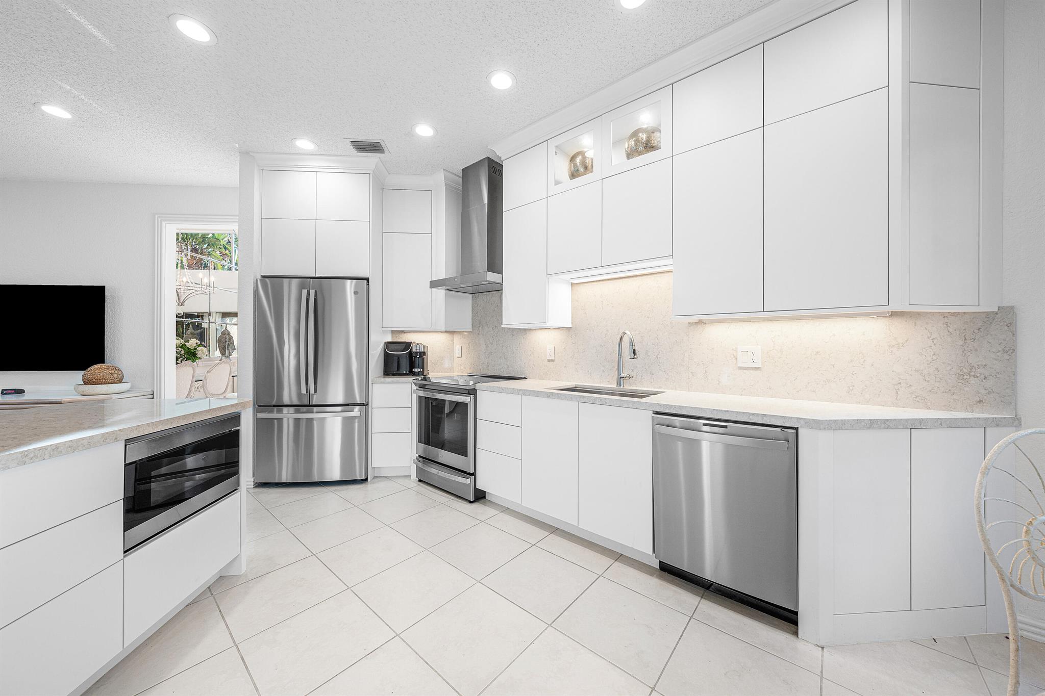 KNIGHTSBRIDGE / POLO CLUB - Residential