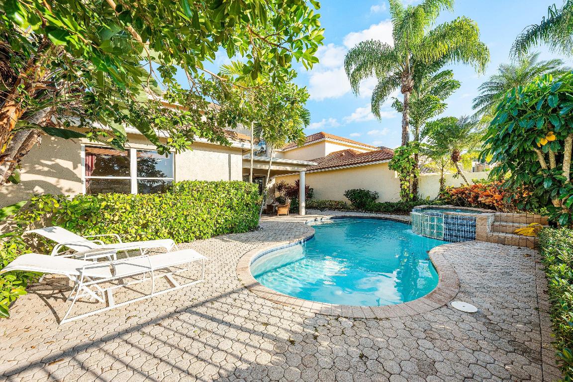 KNIGHTSBRIDGE / POLO CLUB - Residential