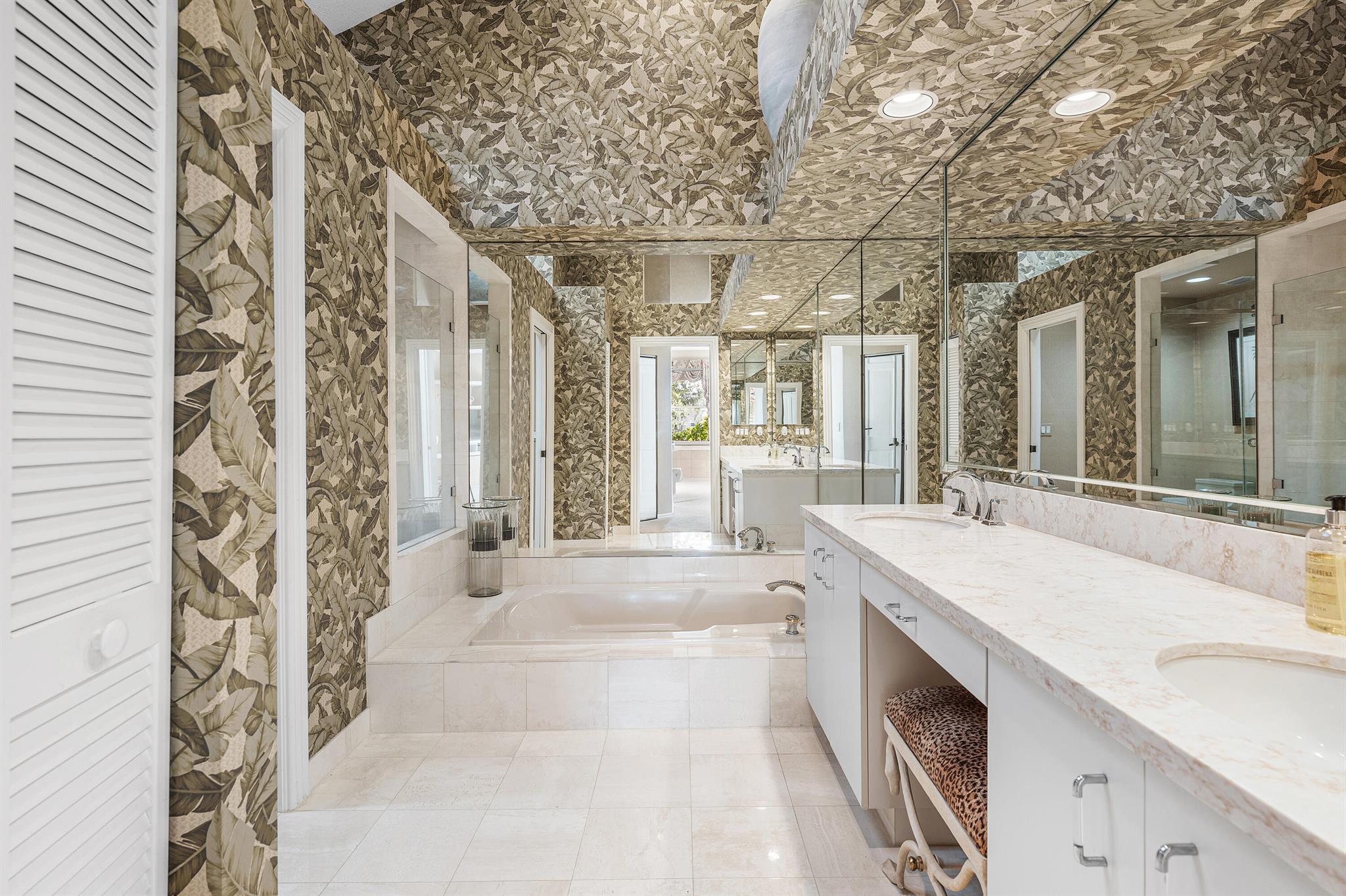 KNIGHTSBRIDGE / POLO CLUB - Residential